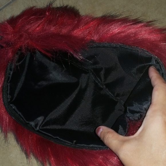 Red Purse - Picture 3 of 3